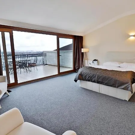 Taksim Landcape Suites *